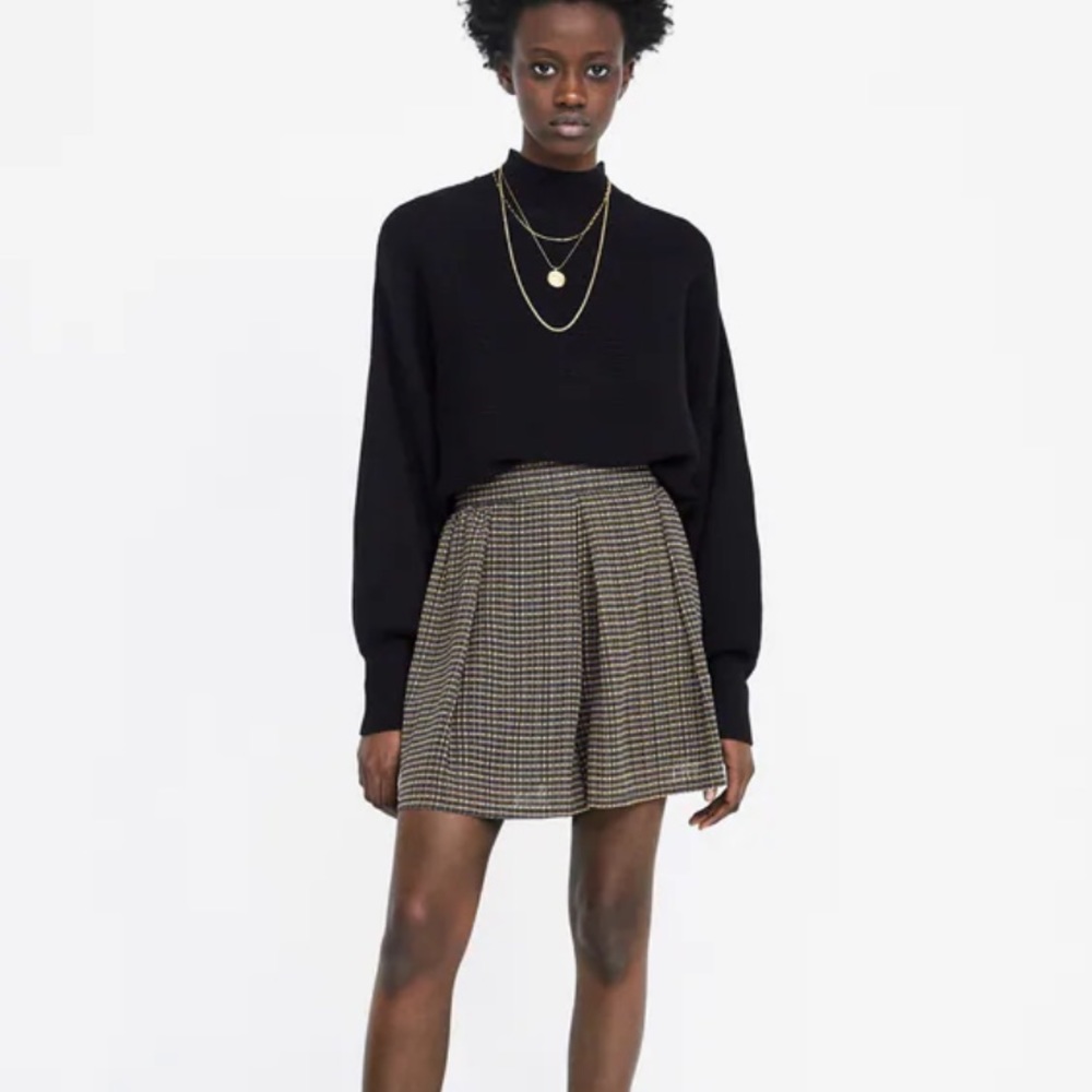 Zara flowy pleated shorts